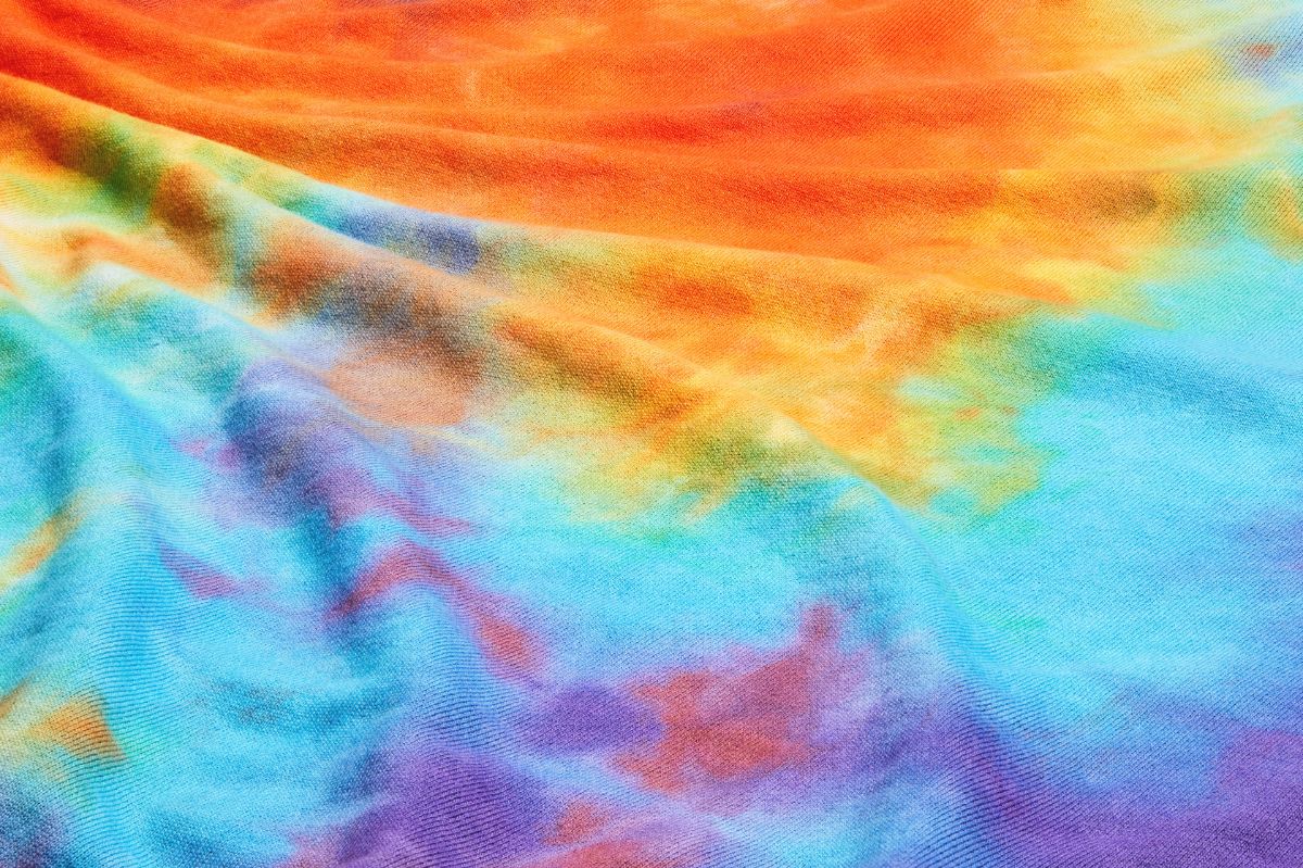 How To Tie-Dye A T-Shirt