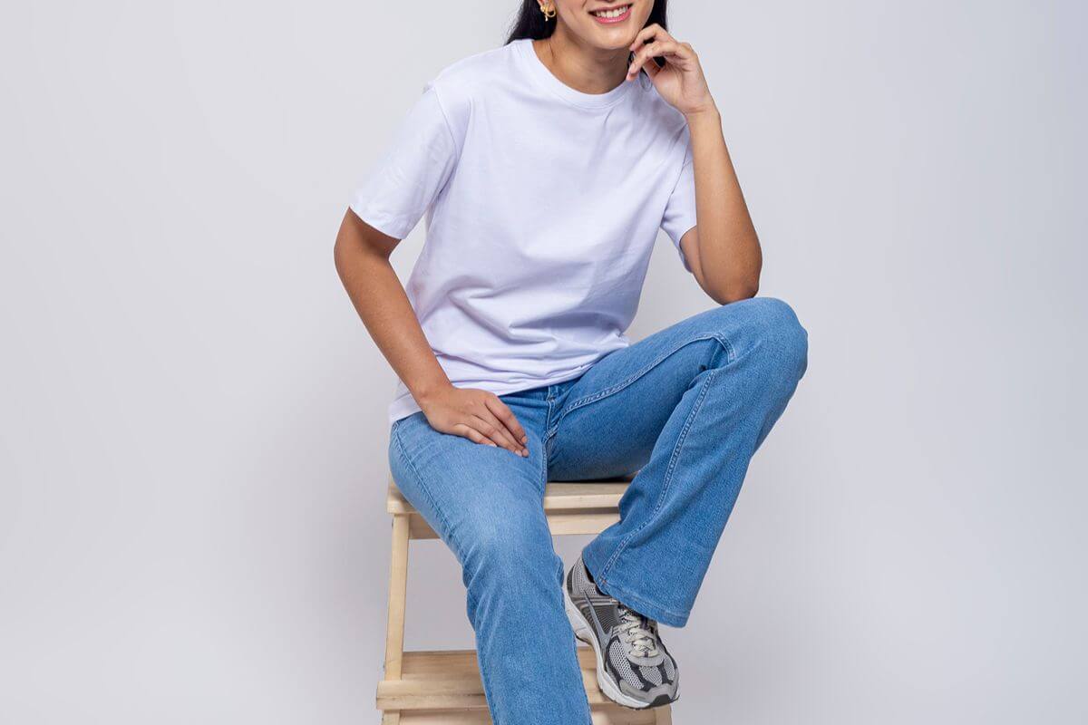 What Plain Shirt Styles Sell Well for Online Resellers?